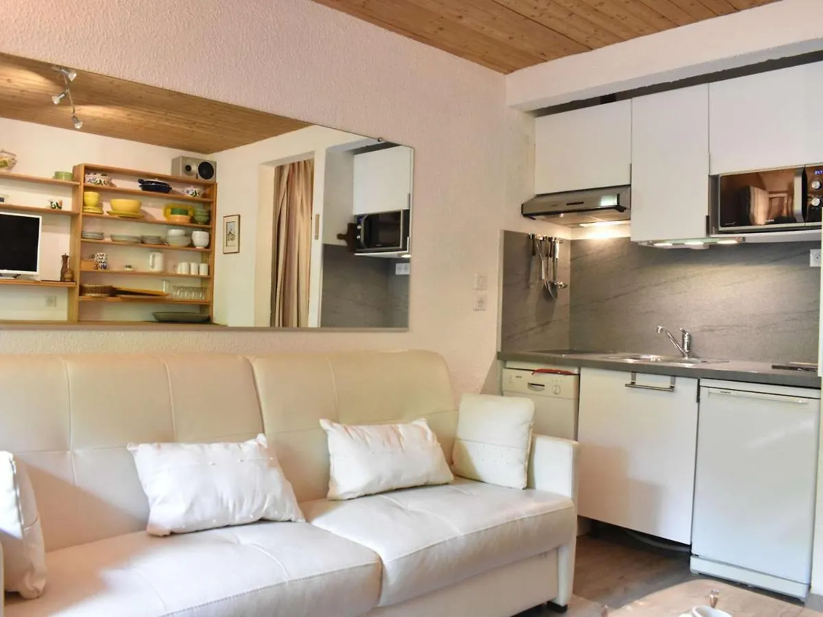 Studio Cosy Avec Piscine, Au Pied Des Pistes - Meribel - Fr-1-180-593 Les Allues 0*,  فرنسا