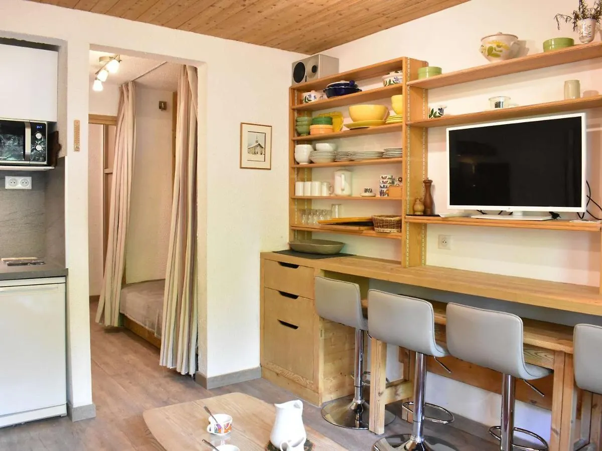 Studio Cosy Avec Piscine, Au Pied Des Pistes - Meribel - Fr-1-180-593 Les Allues